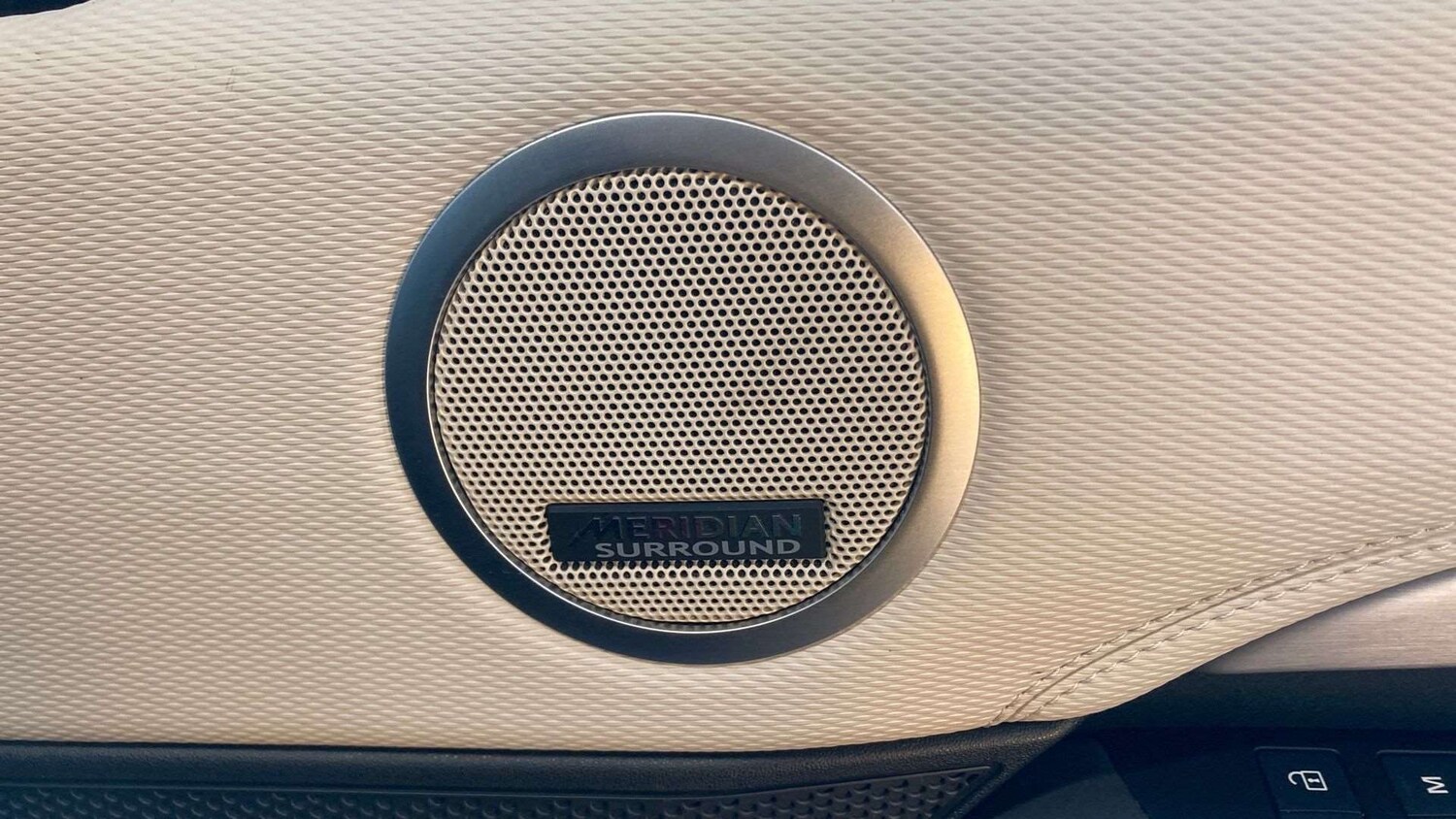 Used Land Rover Discovery 2023 for sale - 77842466: Photo 28