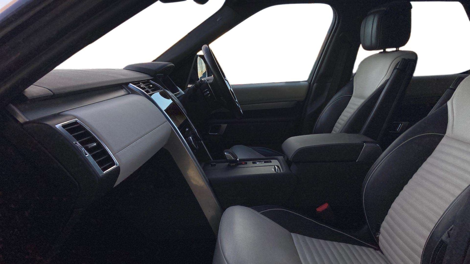 Used Land Rover Discovery 2023 for sale - 77842466: Photo 3