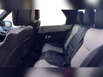 Used Land Rover Discovery 2023 for sale - 77842466: Photo