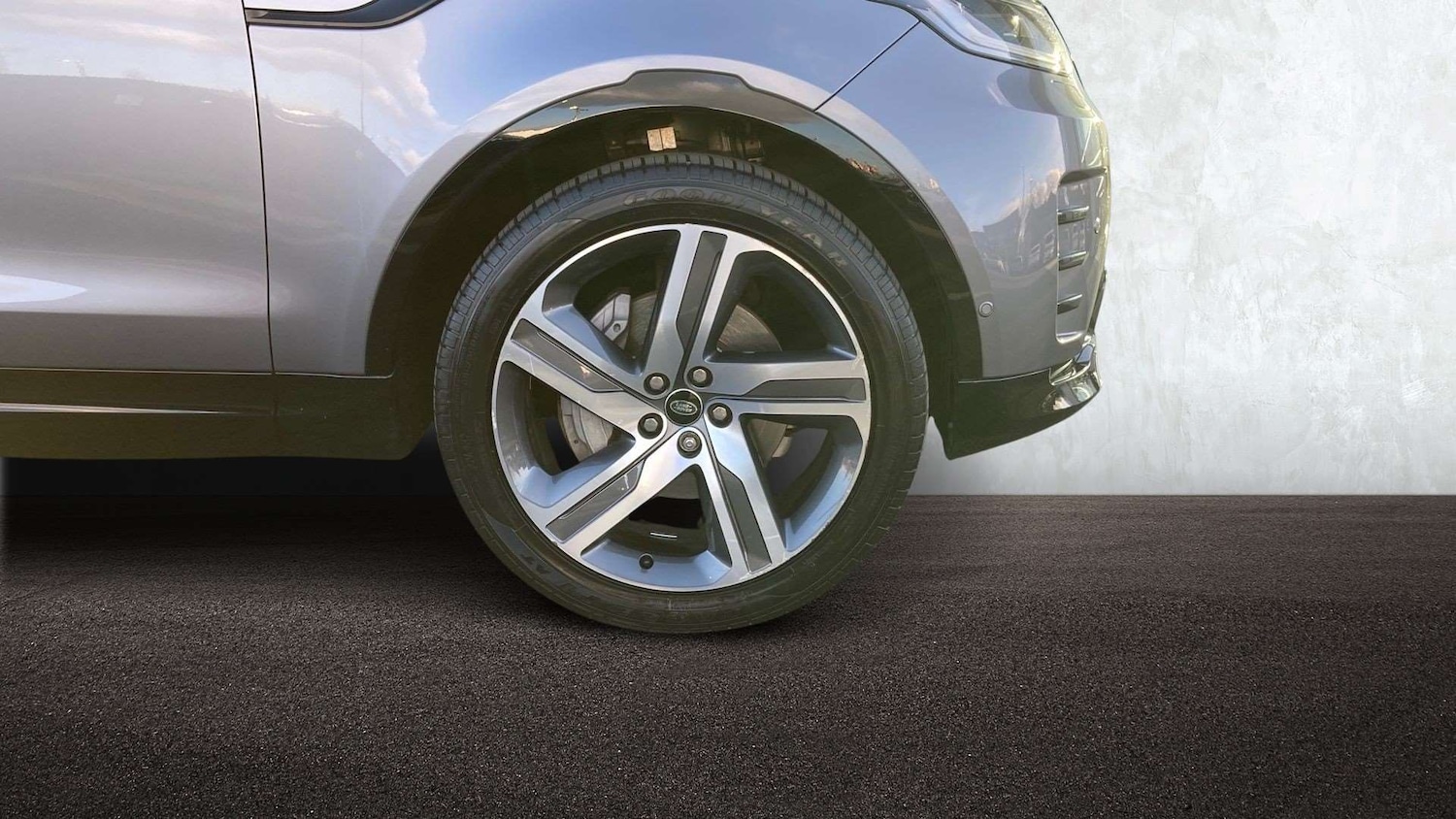 Used Land Rover Discovery 2023 for sale - 77842466: Photo 8