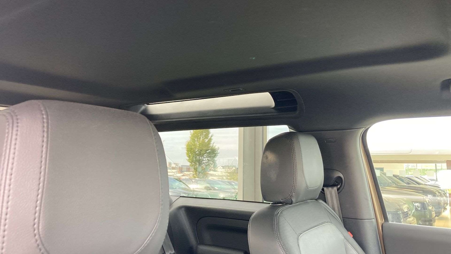 Used Land Rover Defender 2022 for sale - 76459927: Photo 21