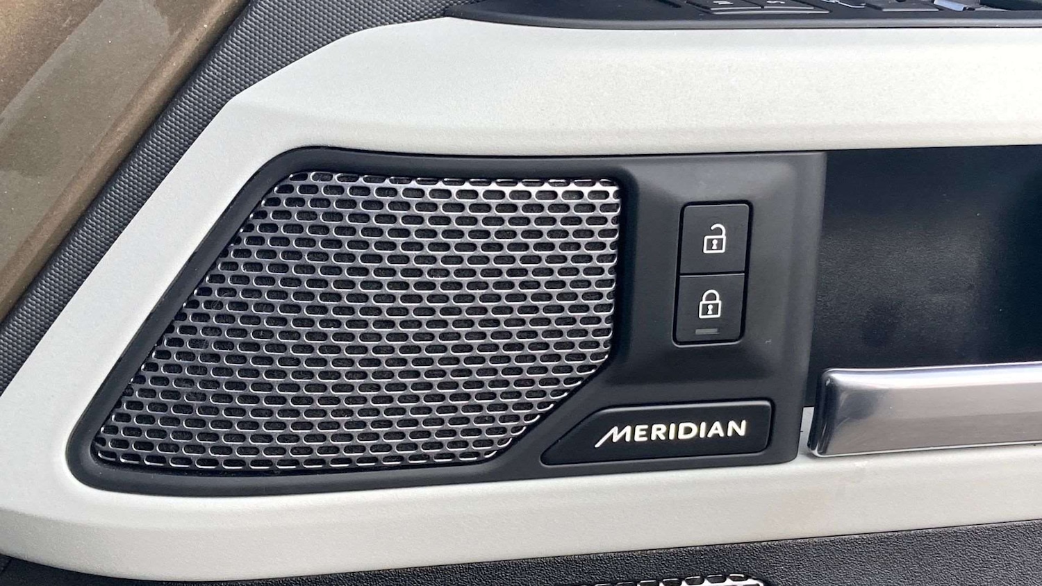 Used Land Rover Defender 2022 for sale - 76459927: Photo 25