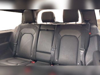 Used Land Rover Defender 2022 for sale - 76459927: Photo