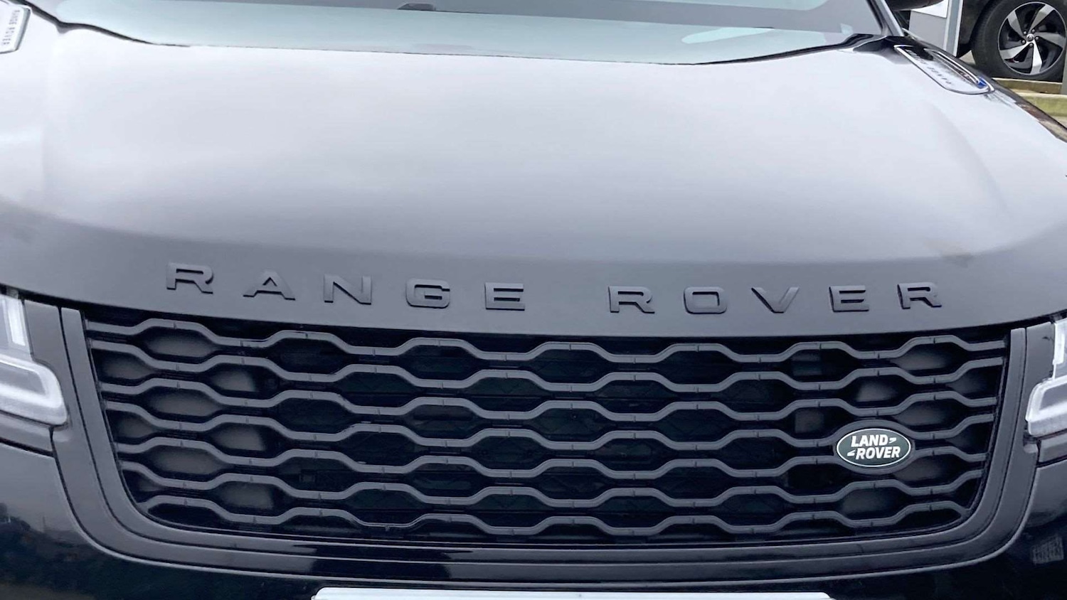 Used Land Rover Range Rover Velar 2023 for sale - 77811092: Photo 32