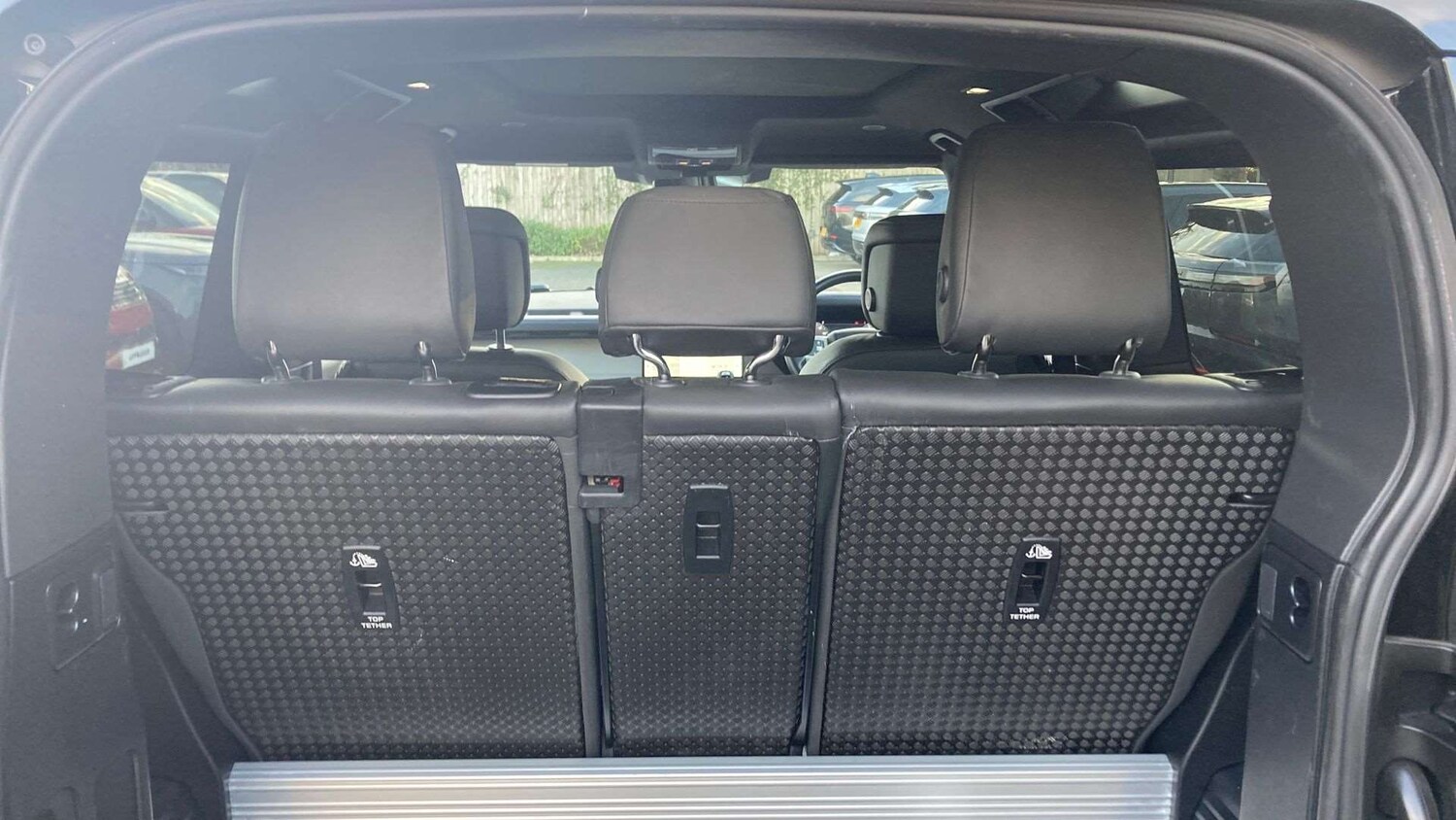 Used Land Rover Defender 2025 for sale - 76636776: Photo 10