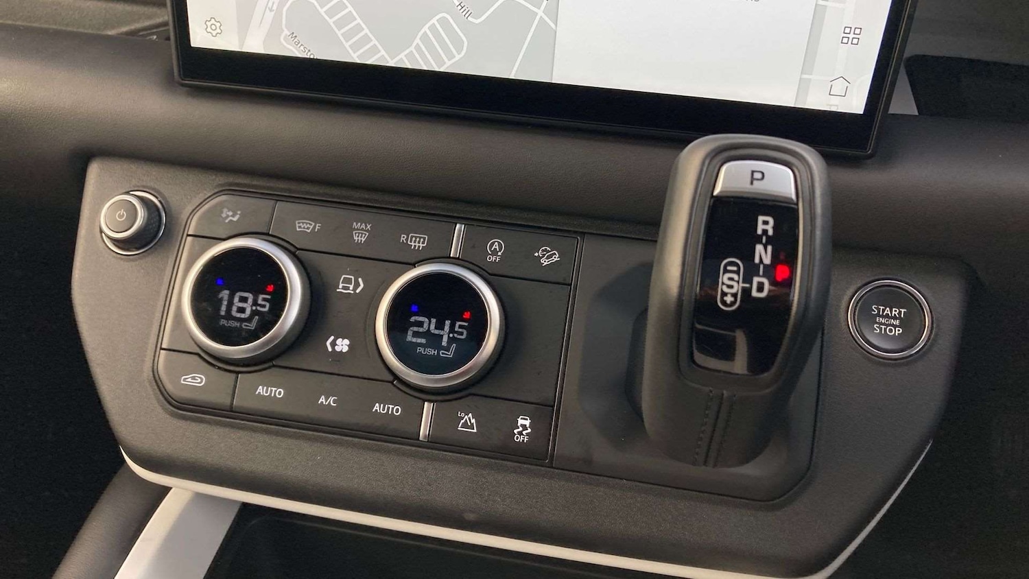 Used Land Rover Defender 2025 for sale - 76636776: Photo 13