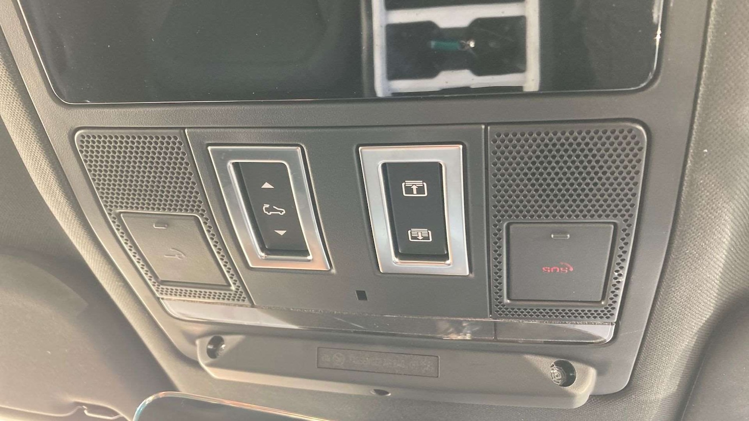 Used Land Rover Defender 2025 for sale - 76636776: Photo 23