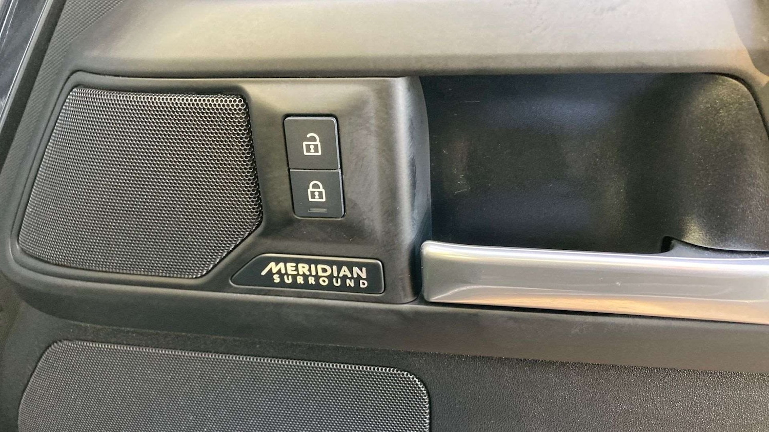 Used Land Rover Defender 2025 for sale - 76636776: Photo 25