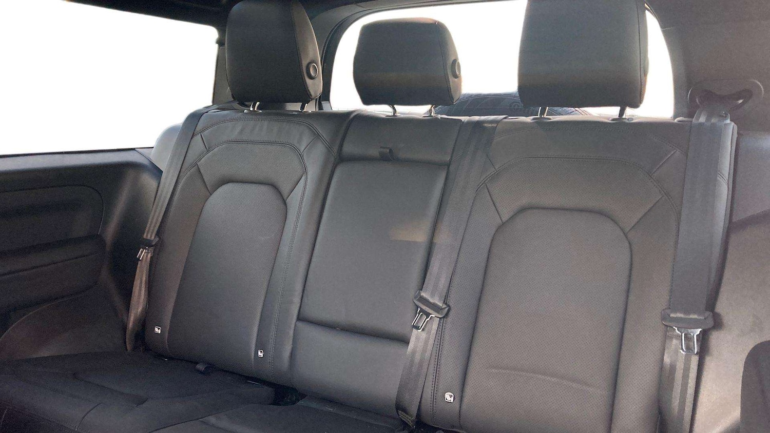 Used Land Rover Defender 2025 for sale - 76636776: Photo 4