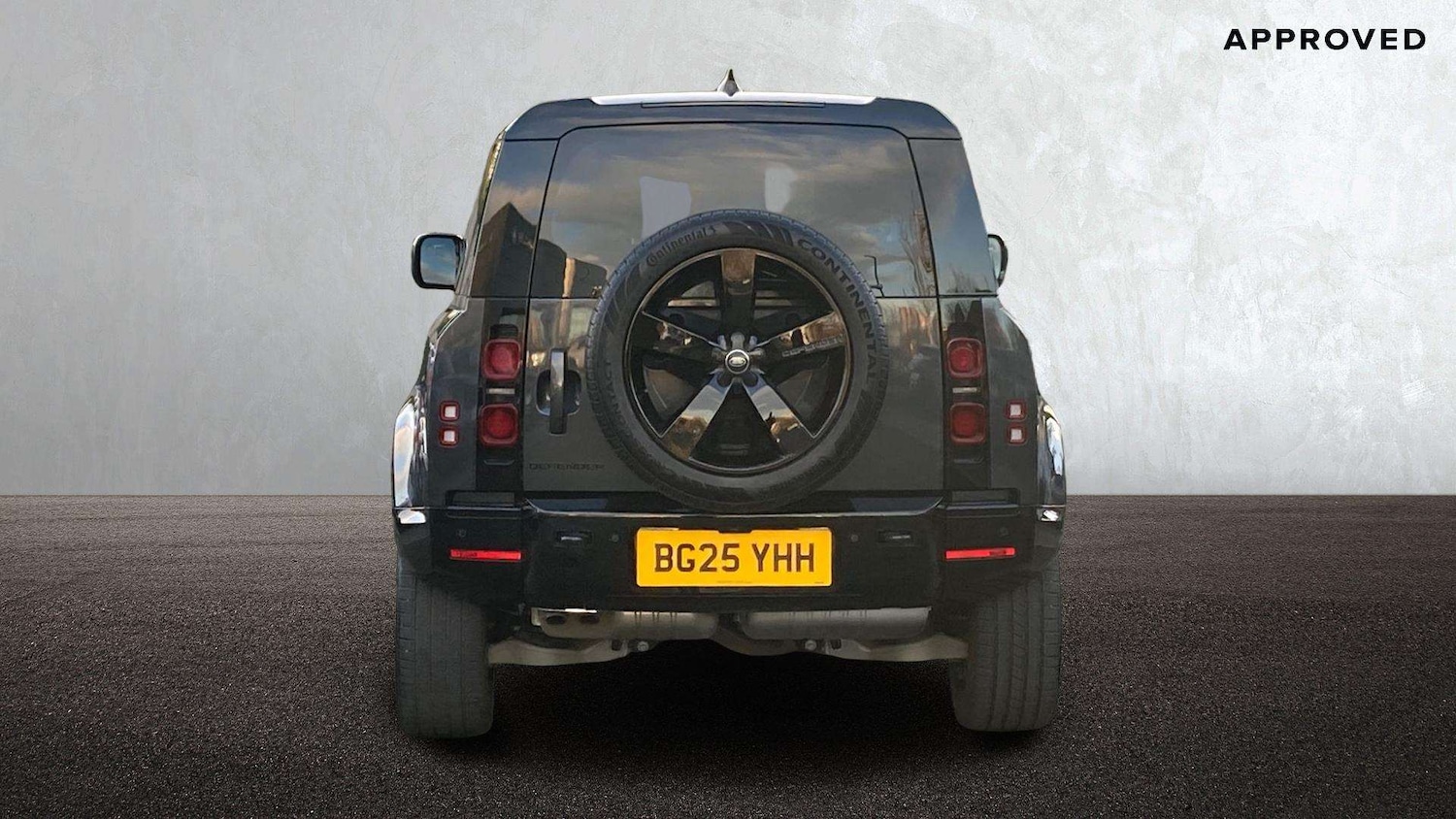 Used Land Rover Defender 2025 for sale - 76636776: Photo 6