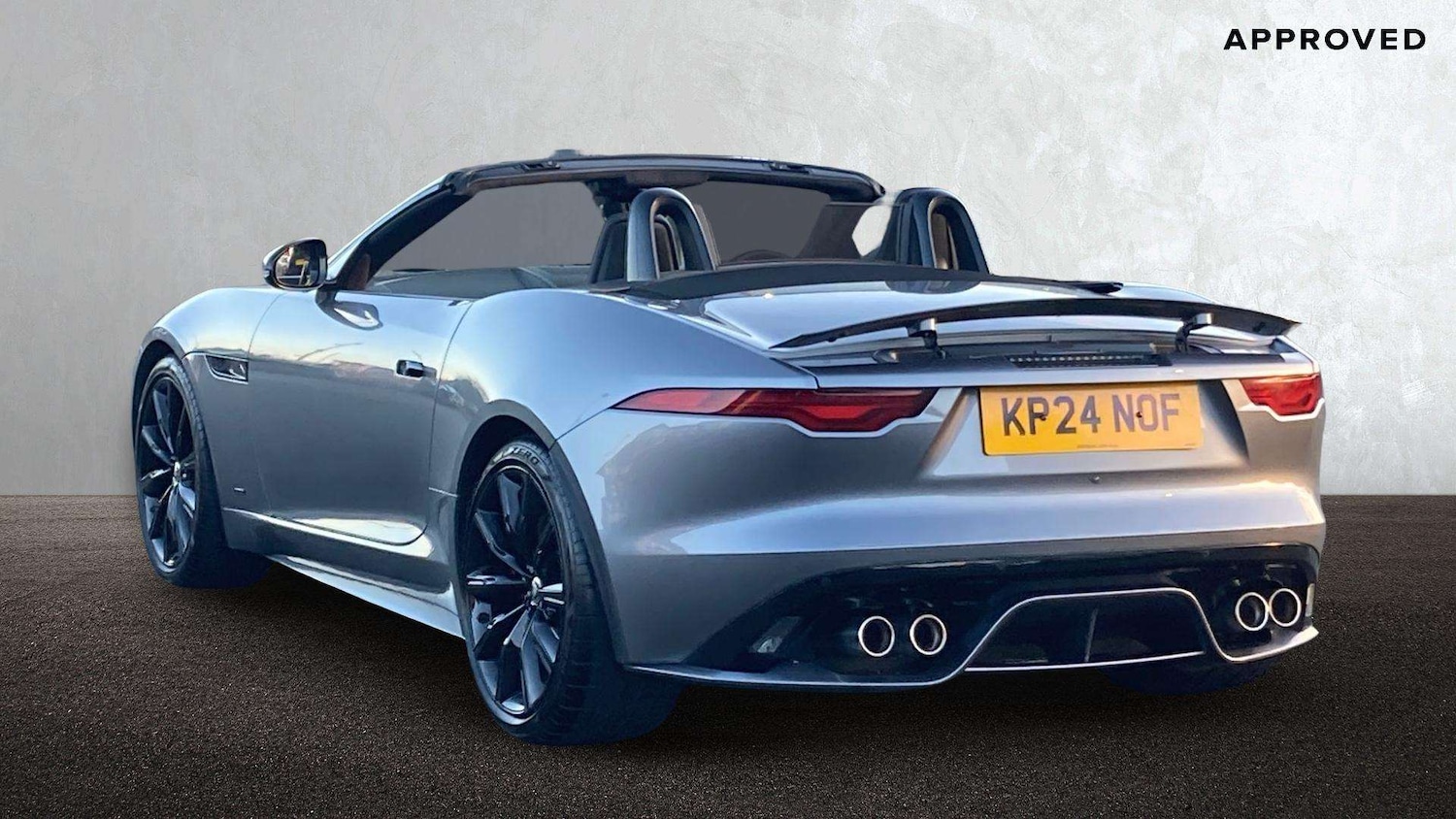 Used Jaguar F-Type 2024 for sale - 77112259: Photo 2