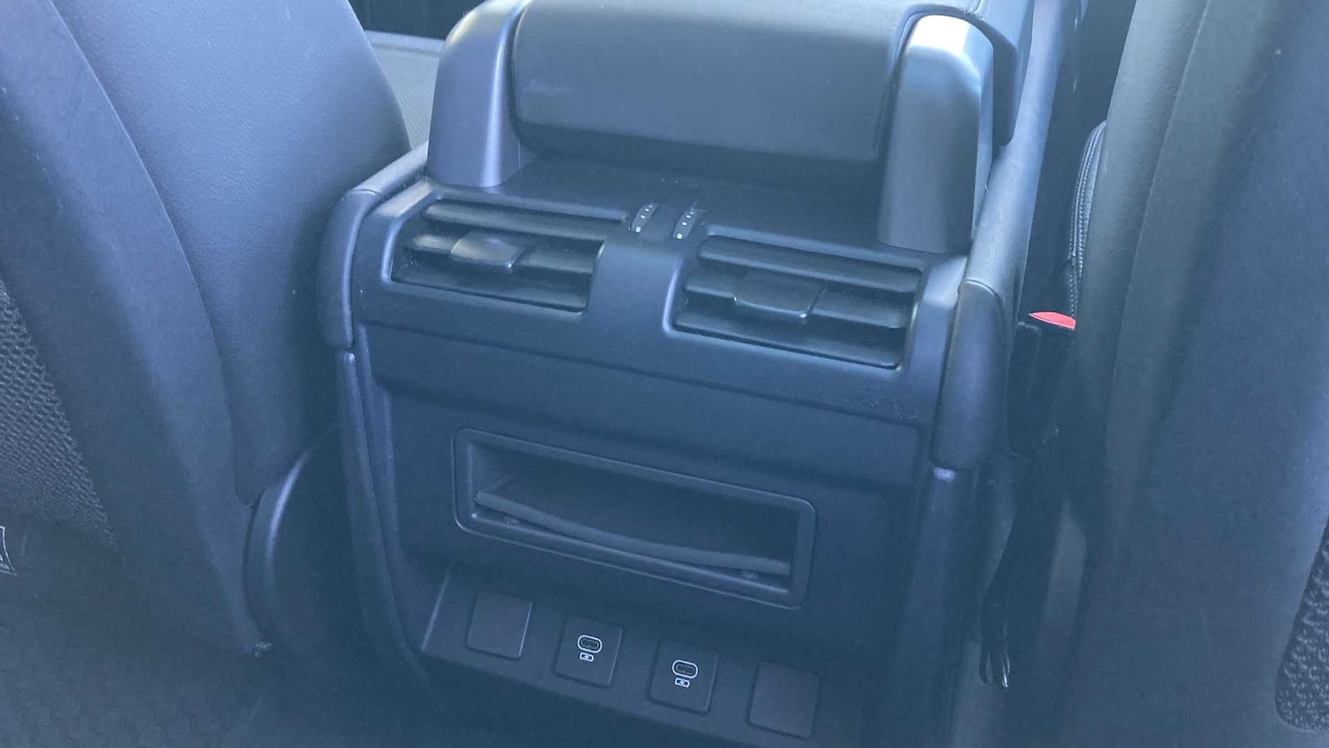 Used Land Rover Defender 2022 for sale - 76460667: Photo 18