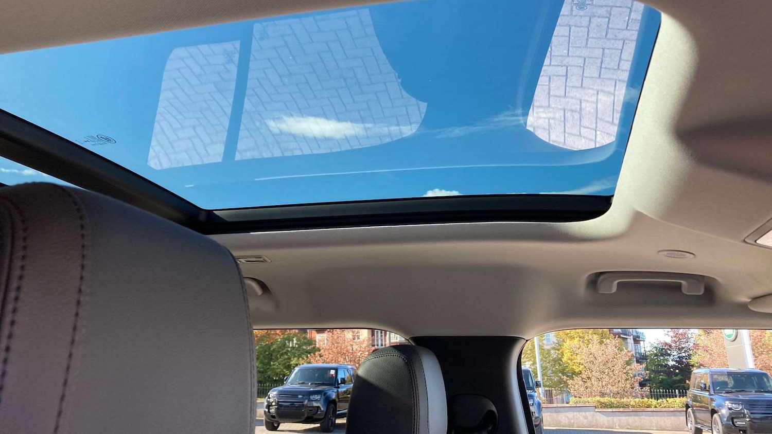 Used Land Rover Defender 2022 for sale - 76460667: Photo 21