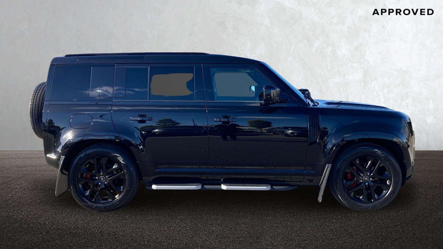 Used Land Rover Defender 2022 for sale - 76460667: Photo 5