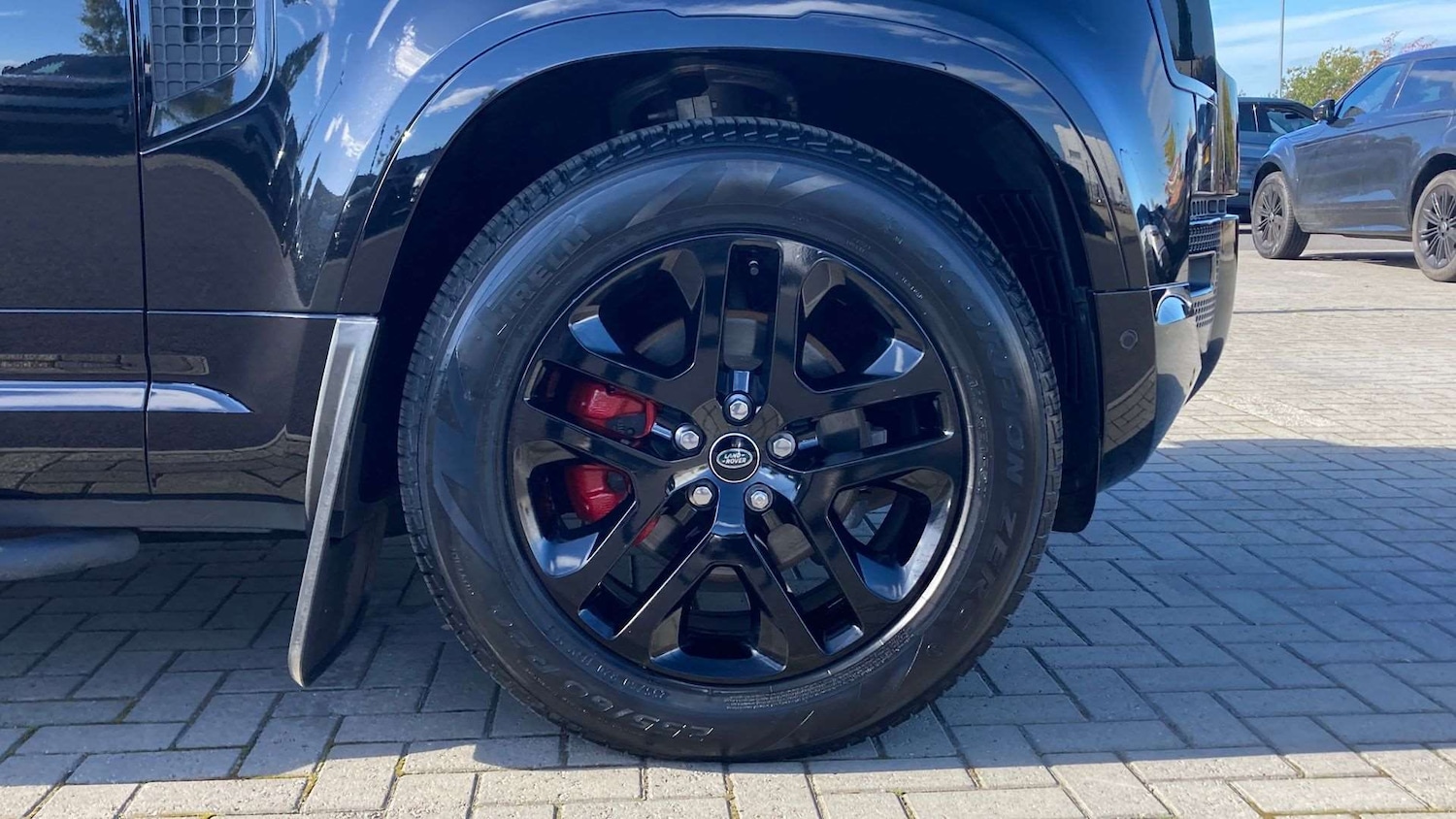 Used Land Rover Defender 2022 for sale - 76460667: Photo 8