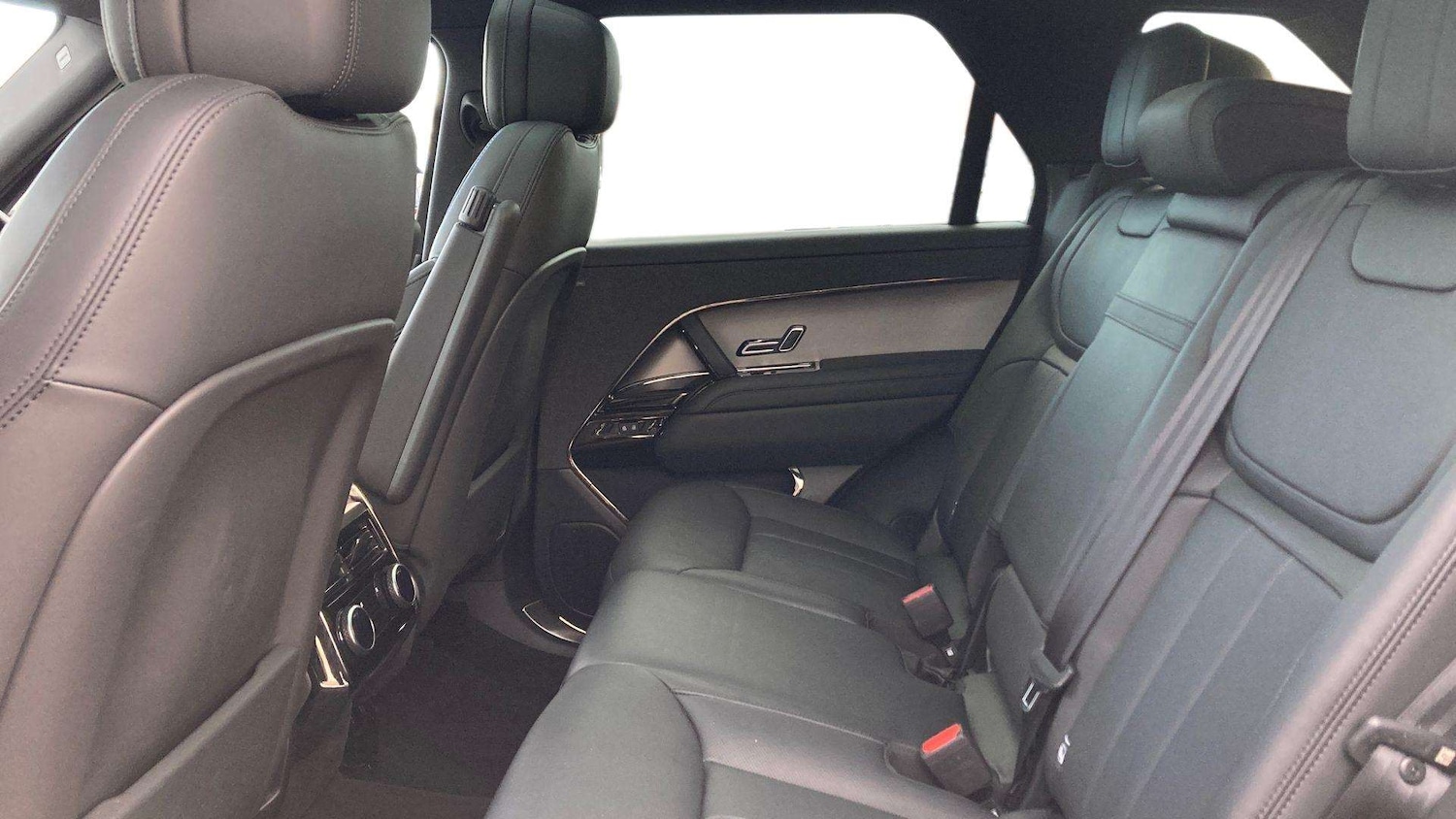 Used Land Rover Range Rover Sport 2024 for sale - 77361425: Photo 4