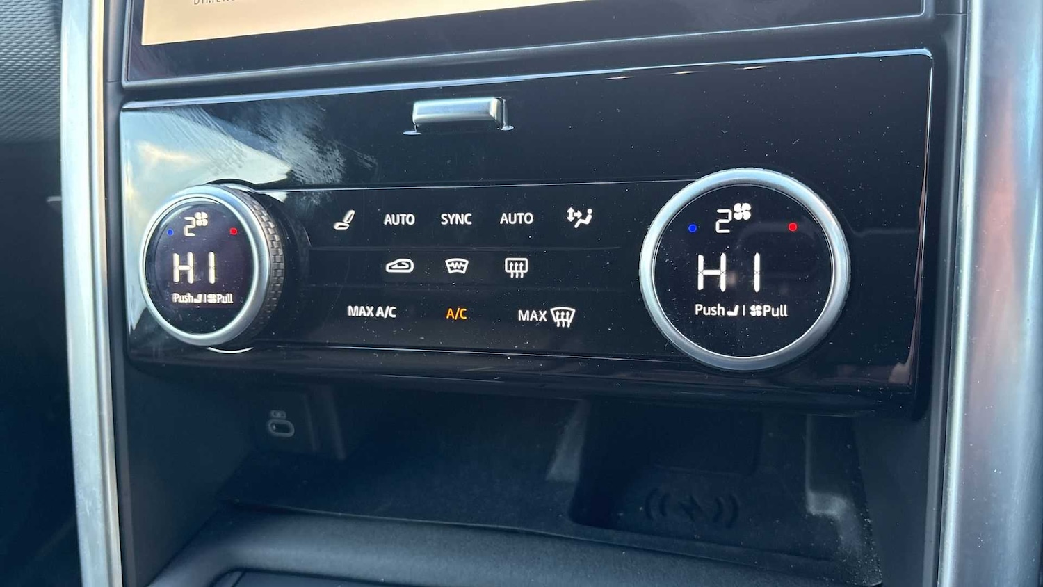 Used Land Rover Discovery 2024 for sale - 76460473: Photo 13