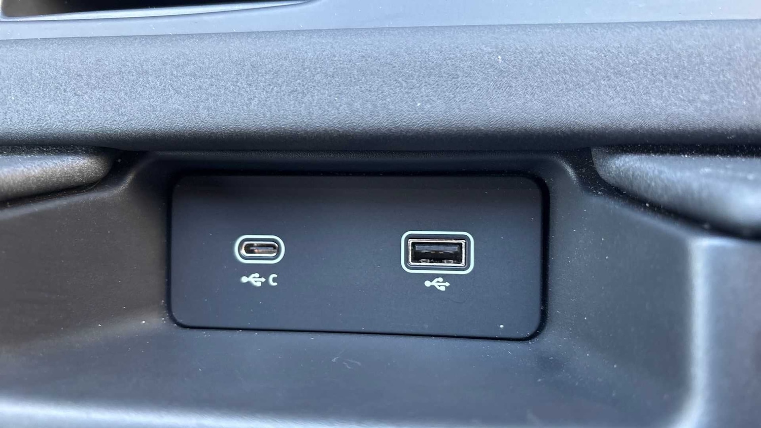 Used Land Rover Discovery 2024 for sale - 76460473: Photo 16