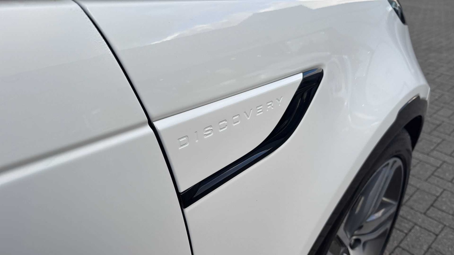 Used Land Rover Discovery 2024 for sale - 76460473: Photo 31