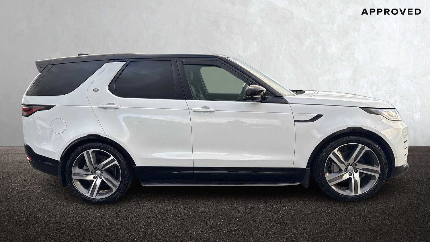 Used Land Rover Discovery 2024 for sale - 76460473: Photo 4