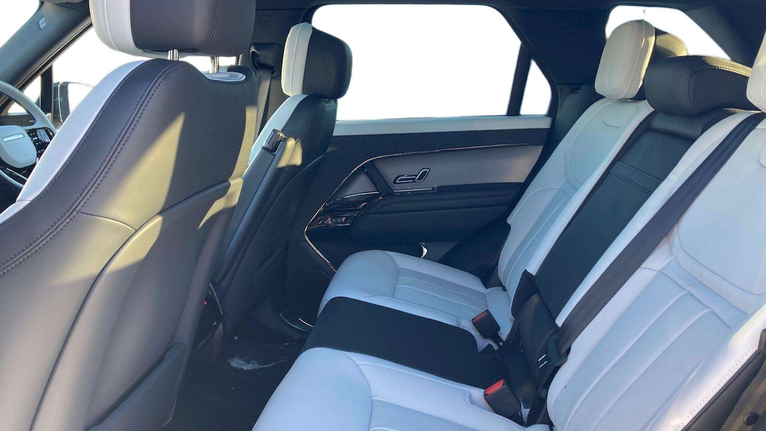 Used Land Rover Range Rover Sport 2025 for sale - 77472709: Photo 4