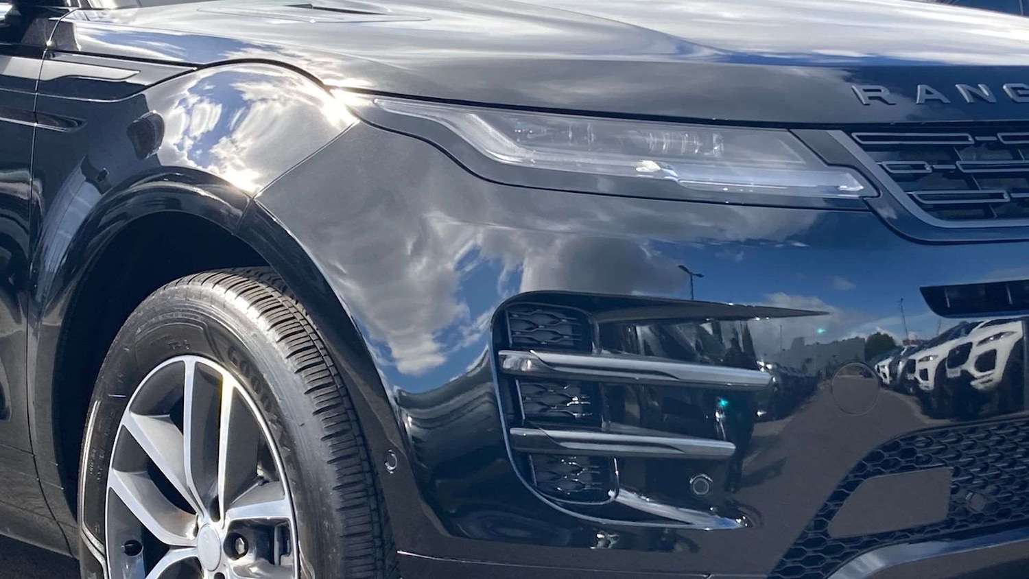 Used Land Rover Range Rover Evoque 2025 for sale - 77795638: Photo 17