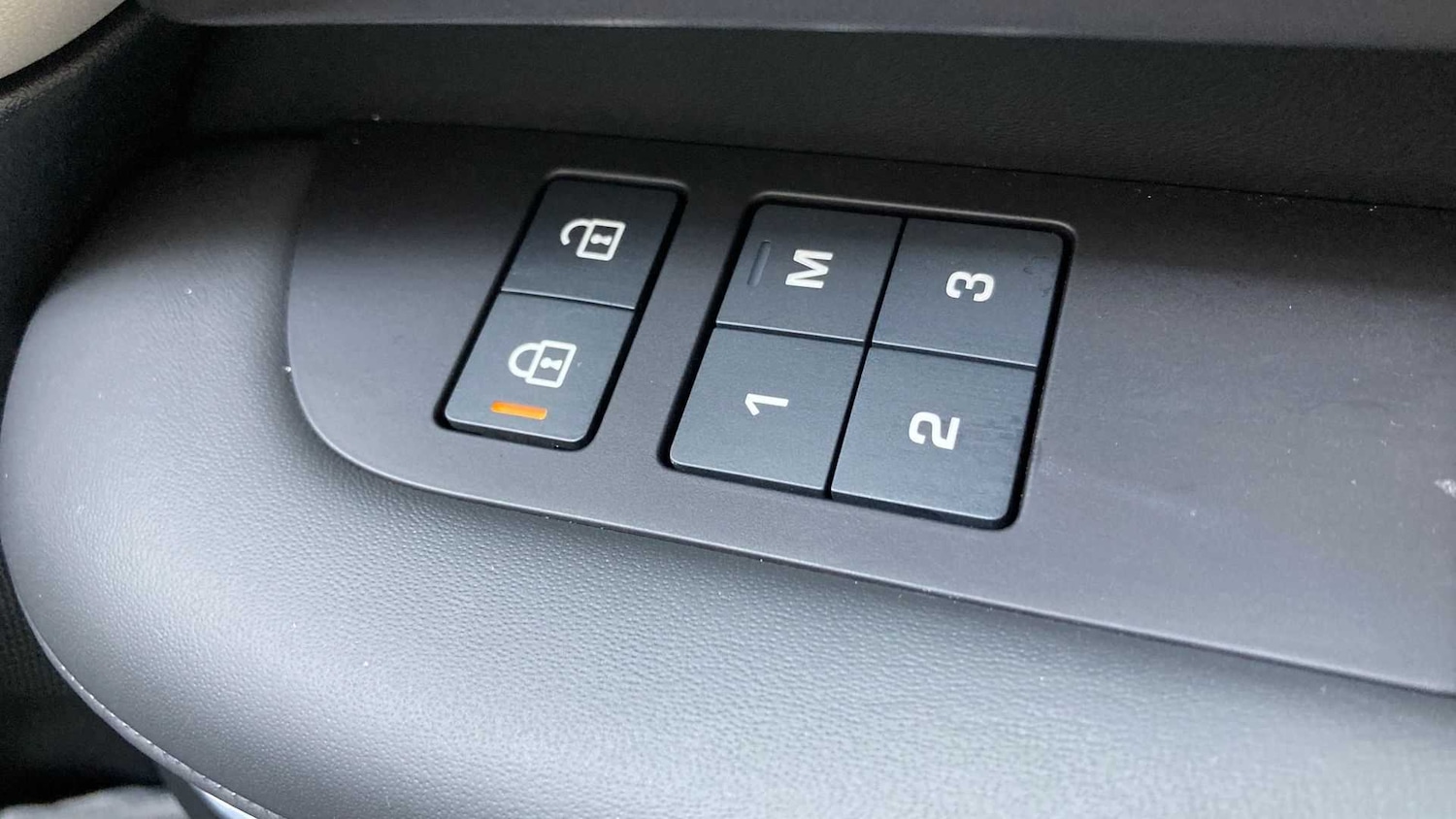 Used Land Rover Discovery 2025 for sale - 76459957: Photo 25