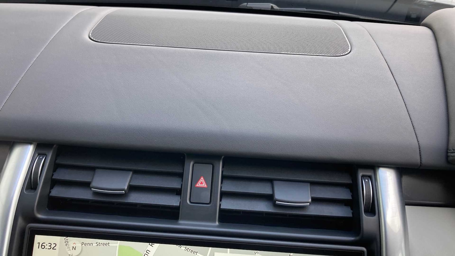 Used Land Rover Discovery 2025 for sale - 76459957: Photo 26