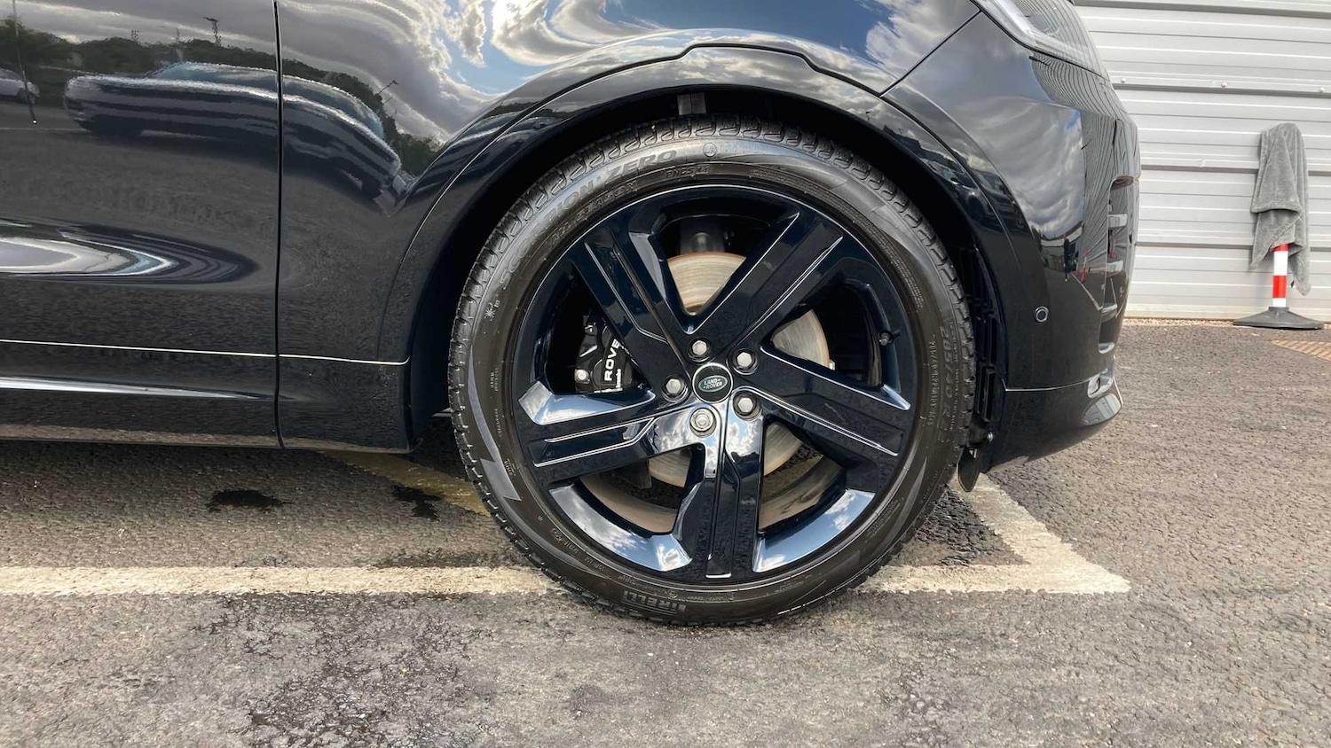 Used Land Rover Discovery 2025 for sale - 76459957: Photo 29