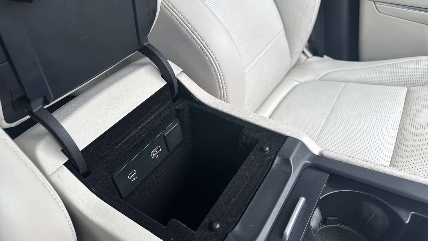 Used Jaguar F-Pace 2024 for sale - 76459955: Photo 35