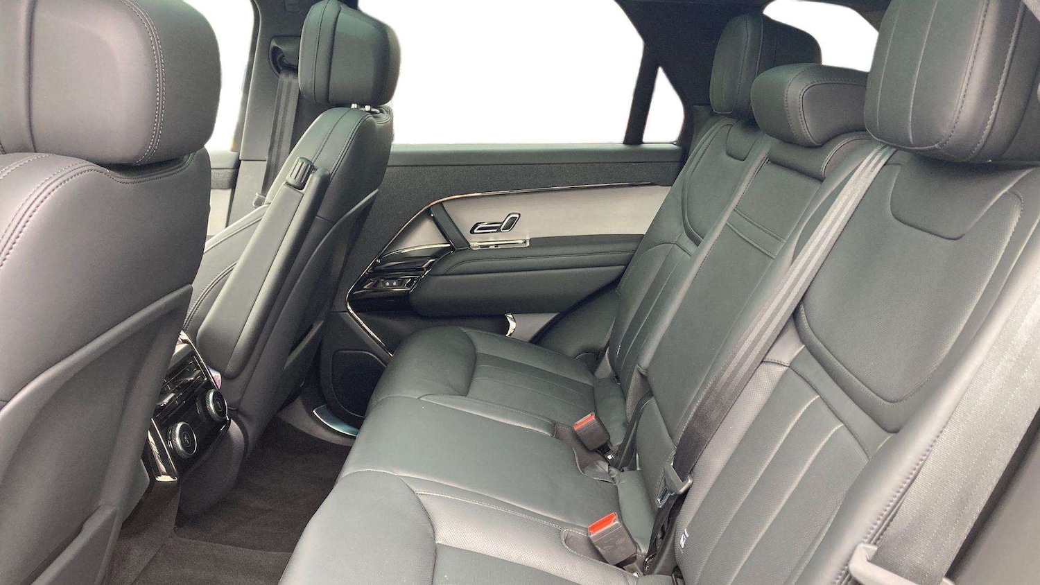 Used Land Rover Range Rover Sport 2024 for sale - 76459818: Photo 4