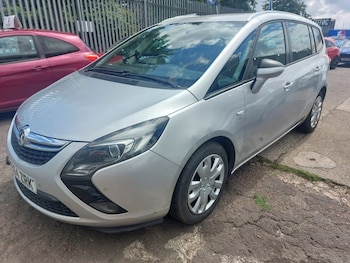 Used Vauxhall Zafira Tourer 2014 for sale - 75487642: Photo