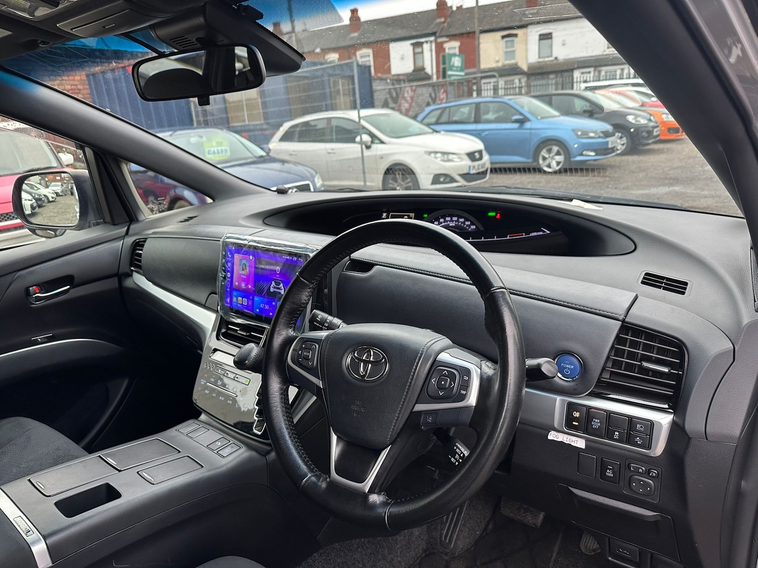 Used Toyota Prius+ 2025 for sale - 77162390: Photo 9