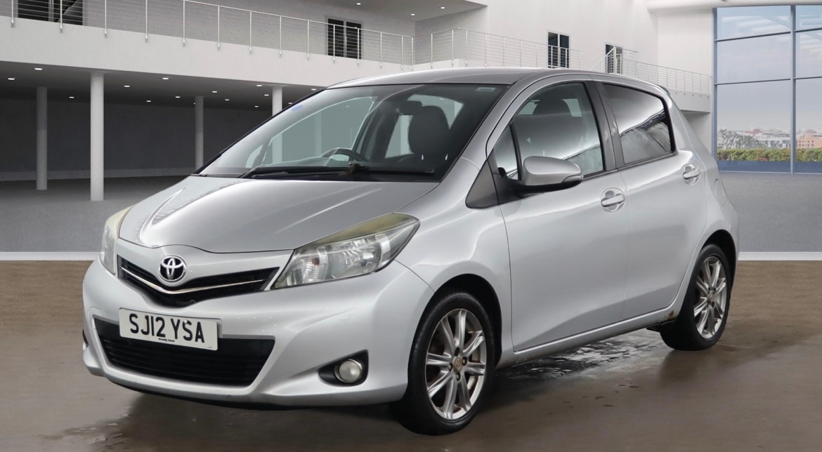 Used Toyota Yaris 2012 for sale - 76588377: Photo 1