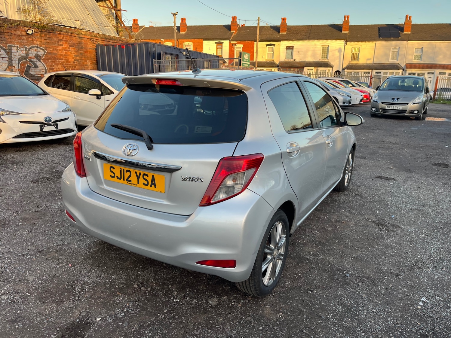 Used Toyota Yaris 2012 for sale - 76588377: Photo 13