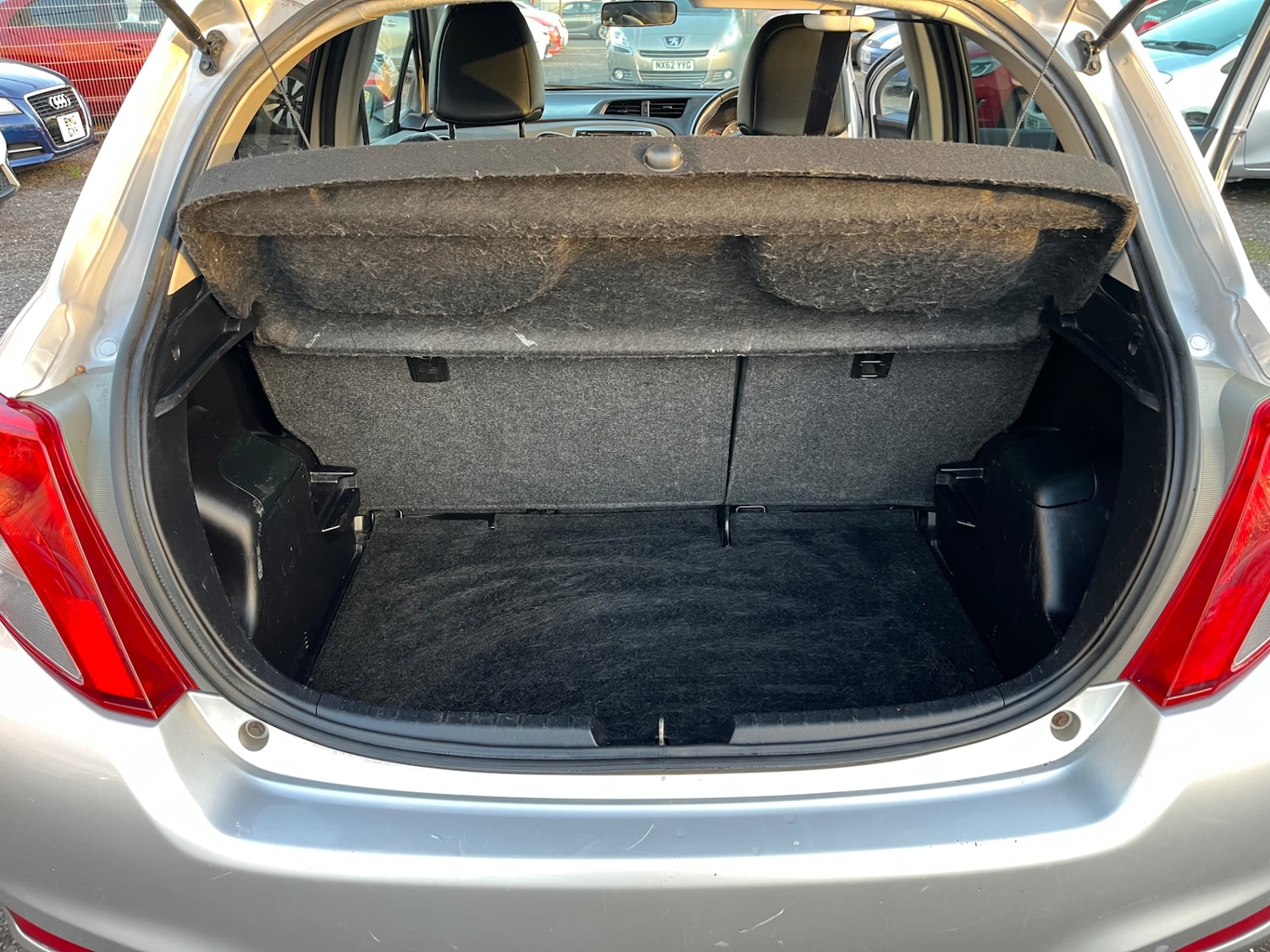 Used Toyota Yaris 2012 for sale - 76588377: Photo 28