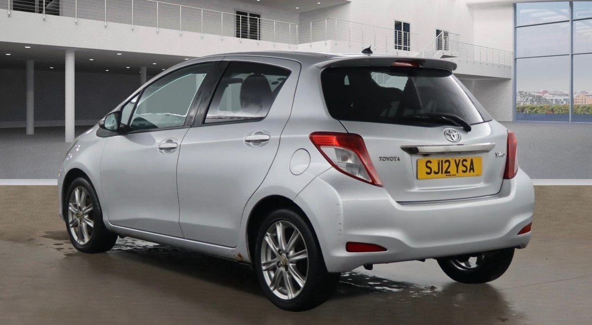 Used Toyota Yaris 2012 for sale - 76588377: Photo 3