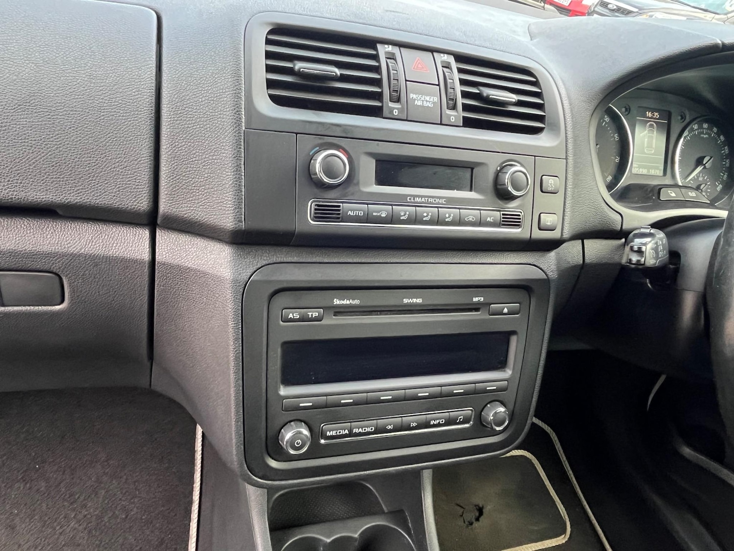 Used Skoda Fabia 2011 for sale - 76409617: Photo 23