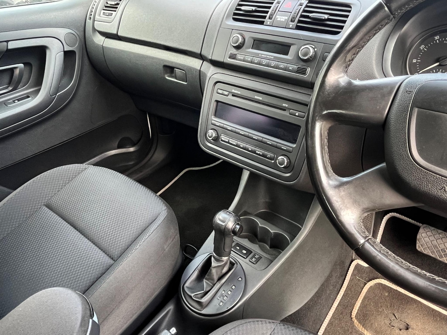 Used Skoda Fabia 2011 for sale - 76409617: Photo 33