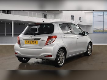 Used Toyota Yaris 2012 for sale - 76562176: Photo