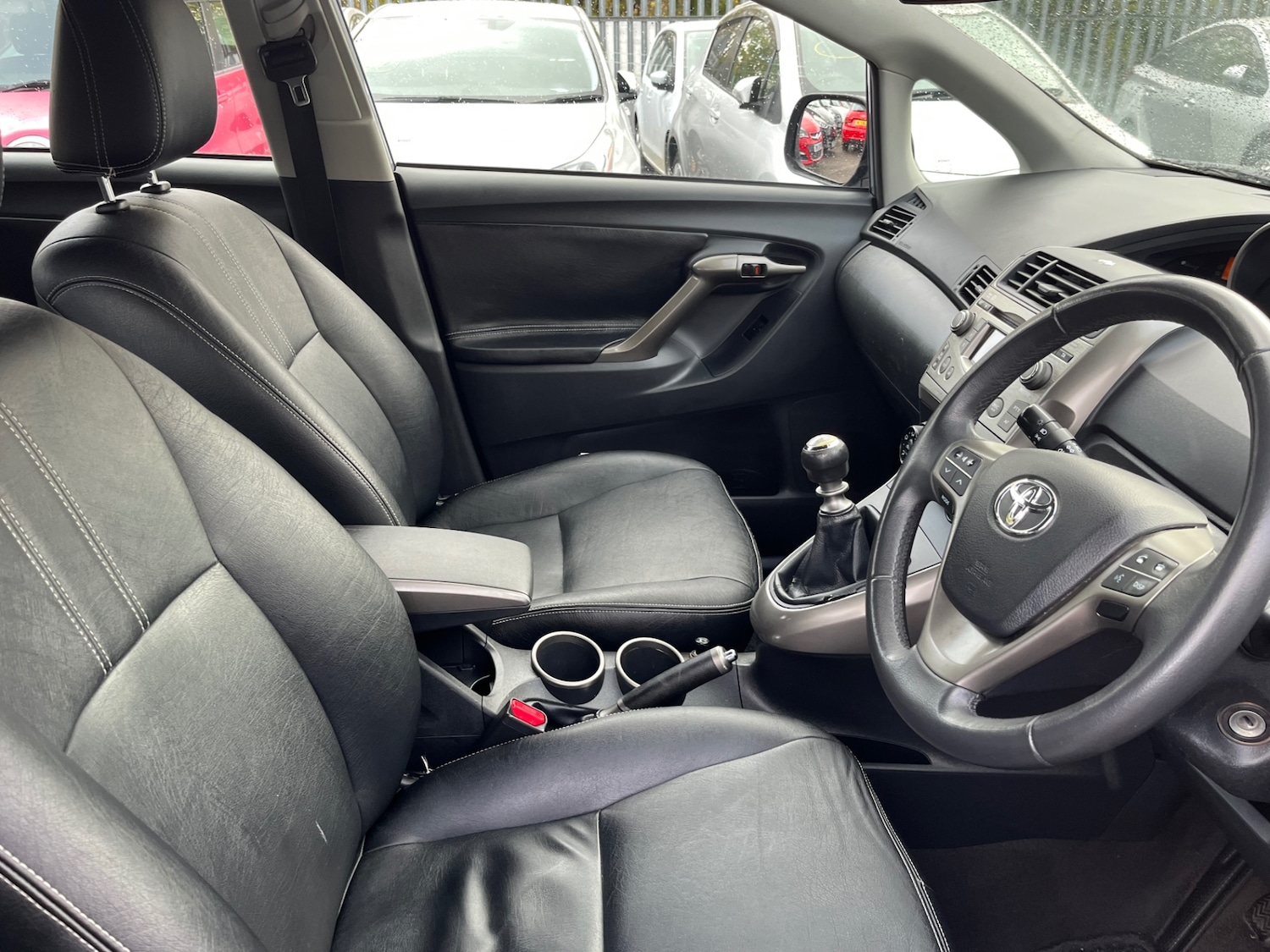 Used Toyota Verso 2009 for sale - 76588661: Photo 24