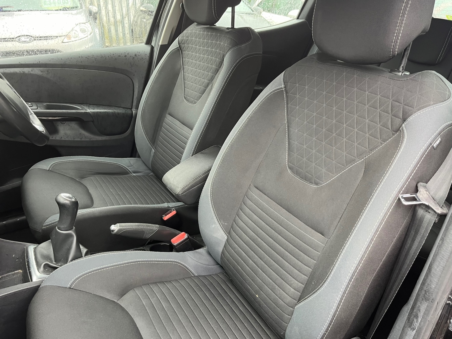 Used Renault Clio 2016 for sale - 76589194: Photo 24