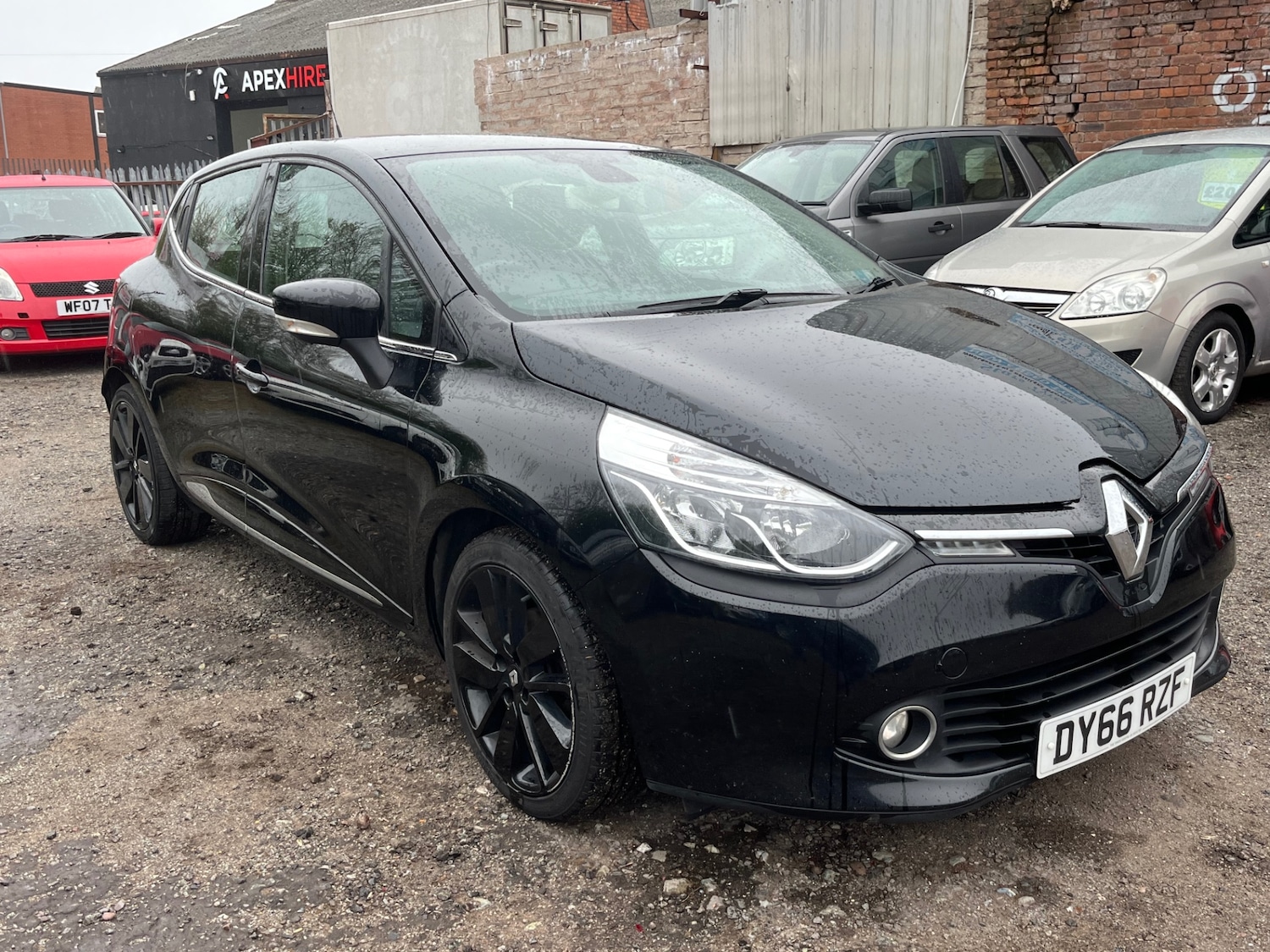 Used Renault Clio 2016 for sale - 76589194: Photo 4