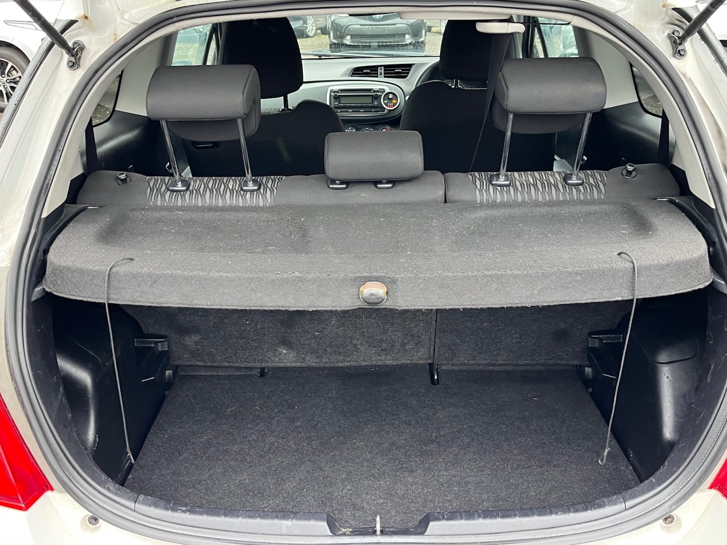 Used Toyota Yaris 2012 for sale - 77337261: Photo 20