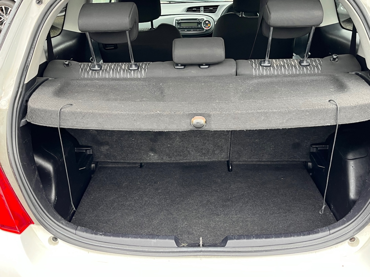 Used Toyota Yaris 2012 for sale - 77337261: Photo 21