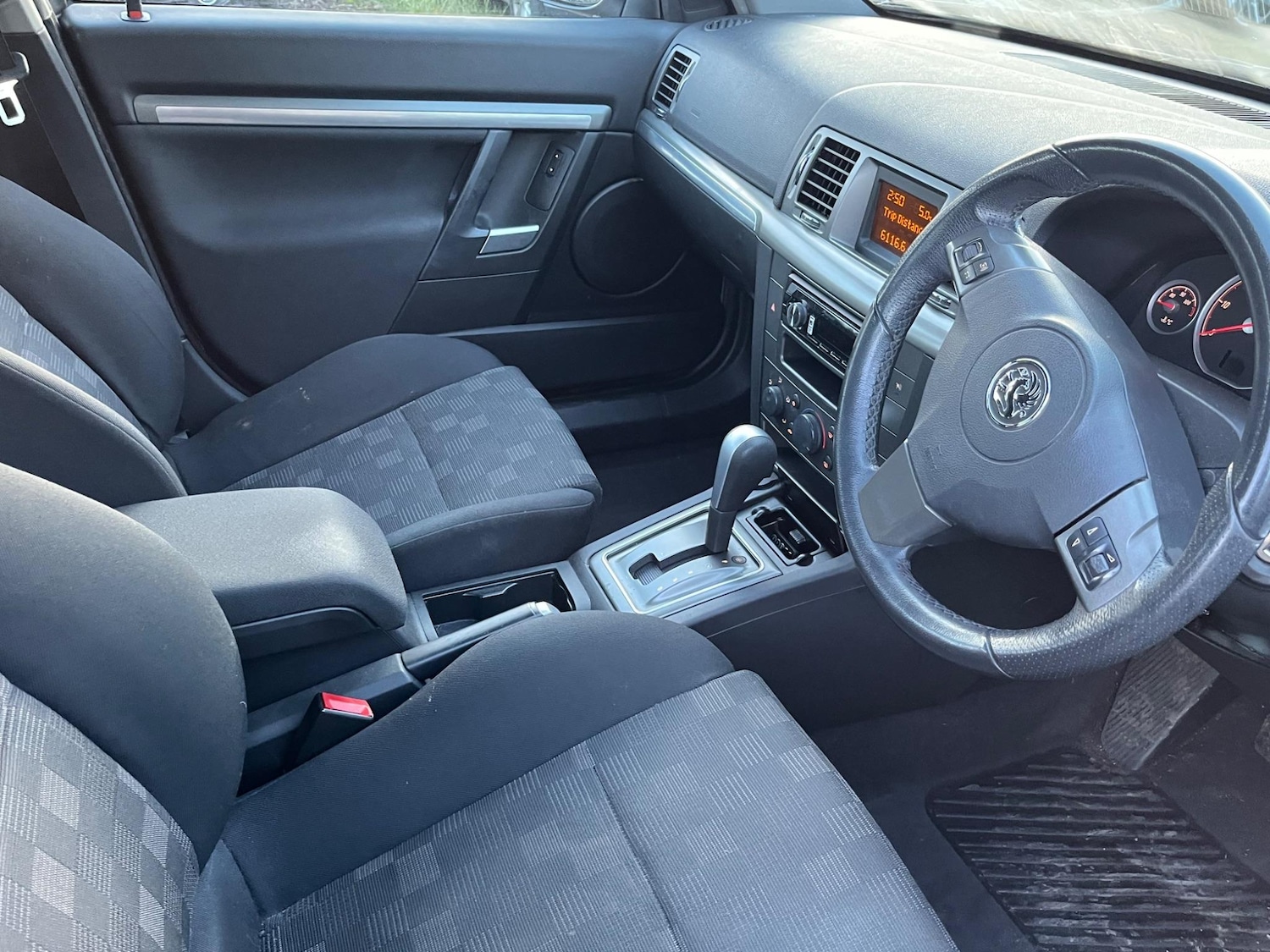 Used Vauxhall Vectra for sale - 76473799: Photo 12