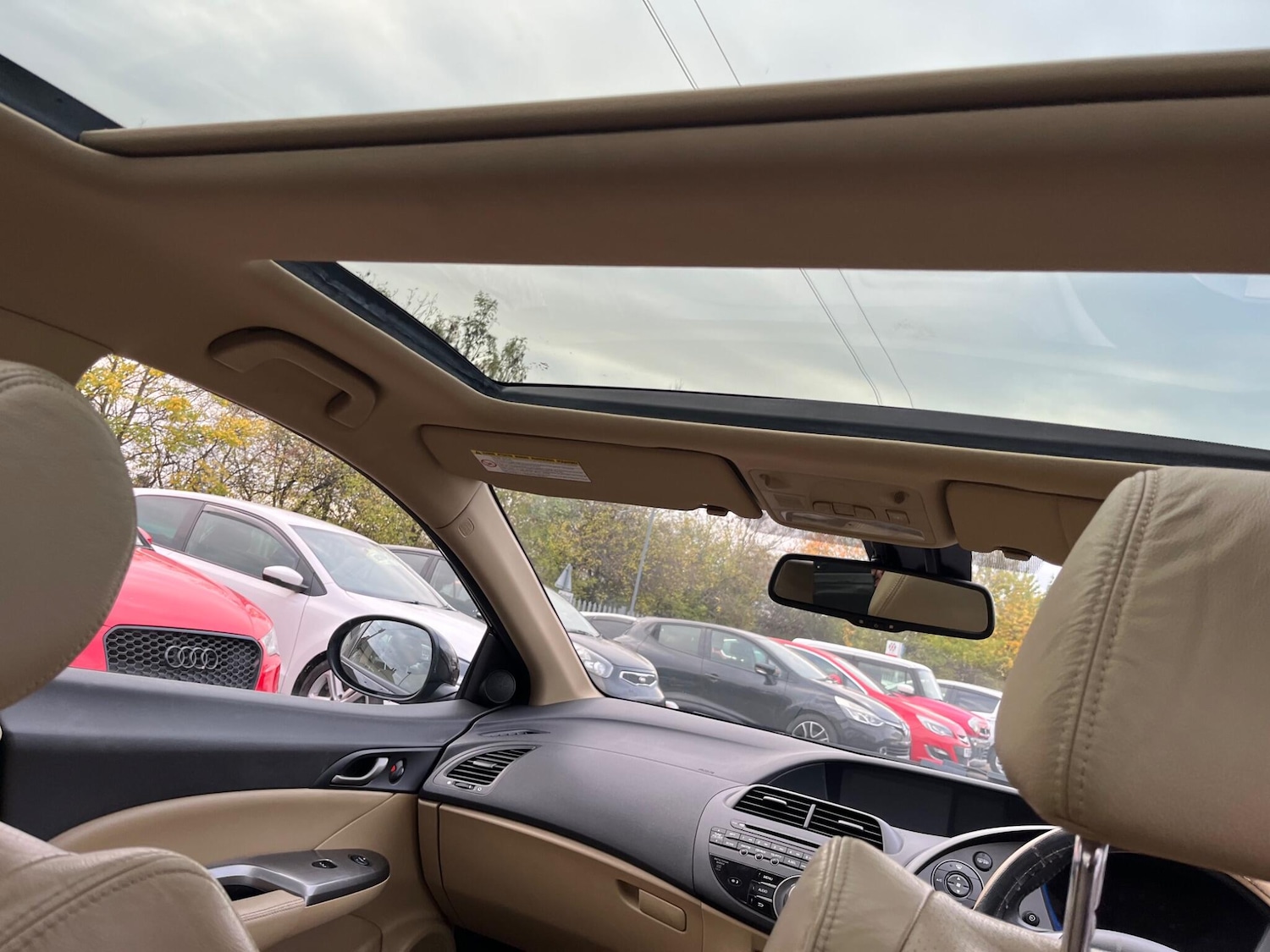 Used Honda Civic 2010 for sale - 76408801: Photo 25