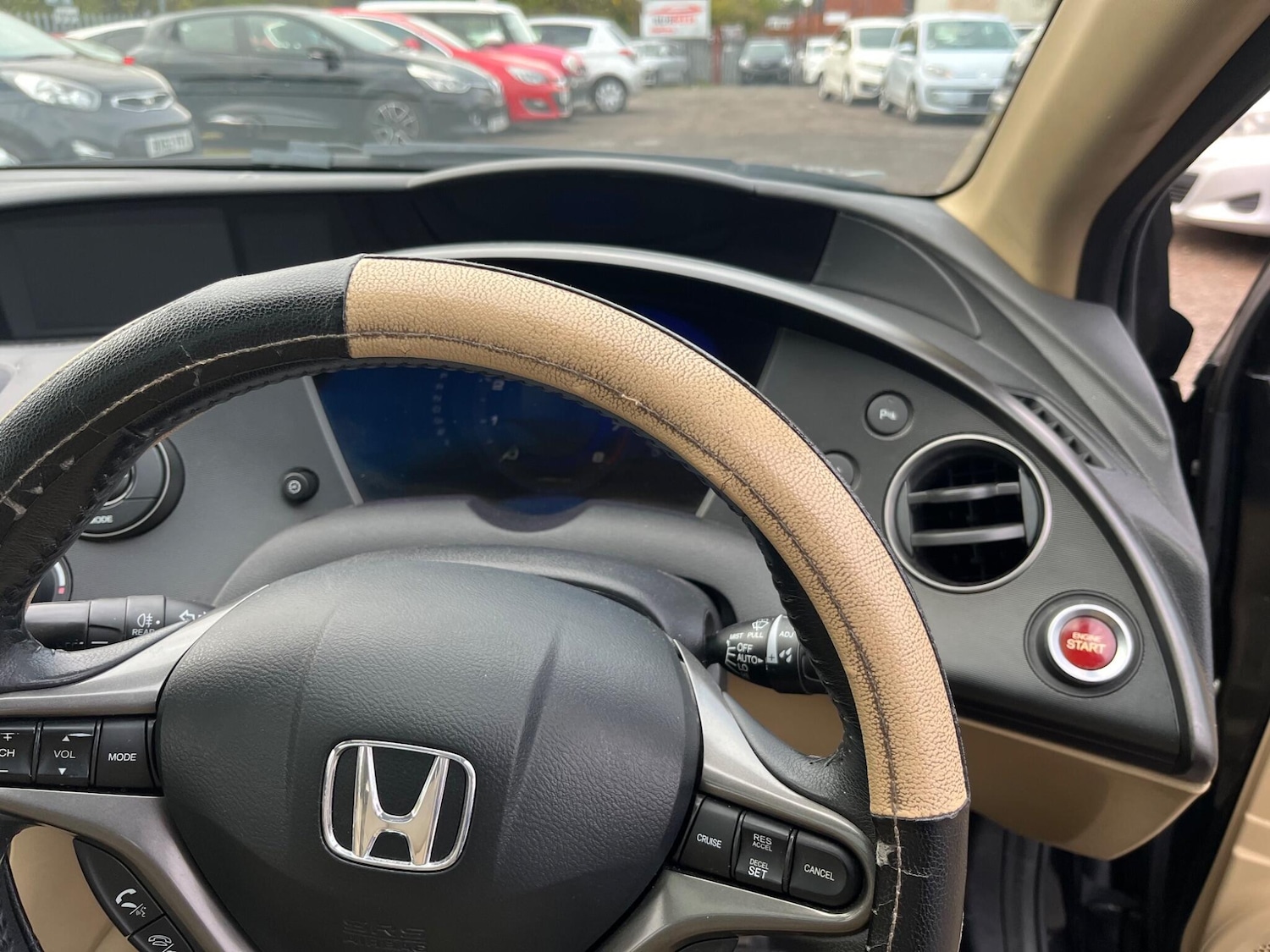 Used Honda Civic 2010 for sale - 76408801: Photo 31