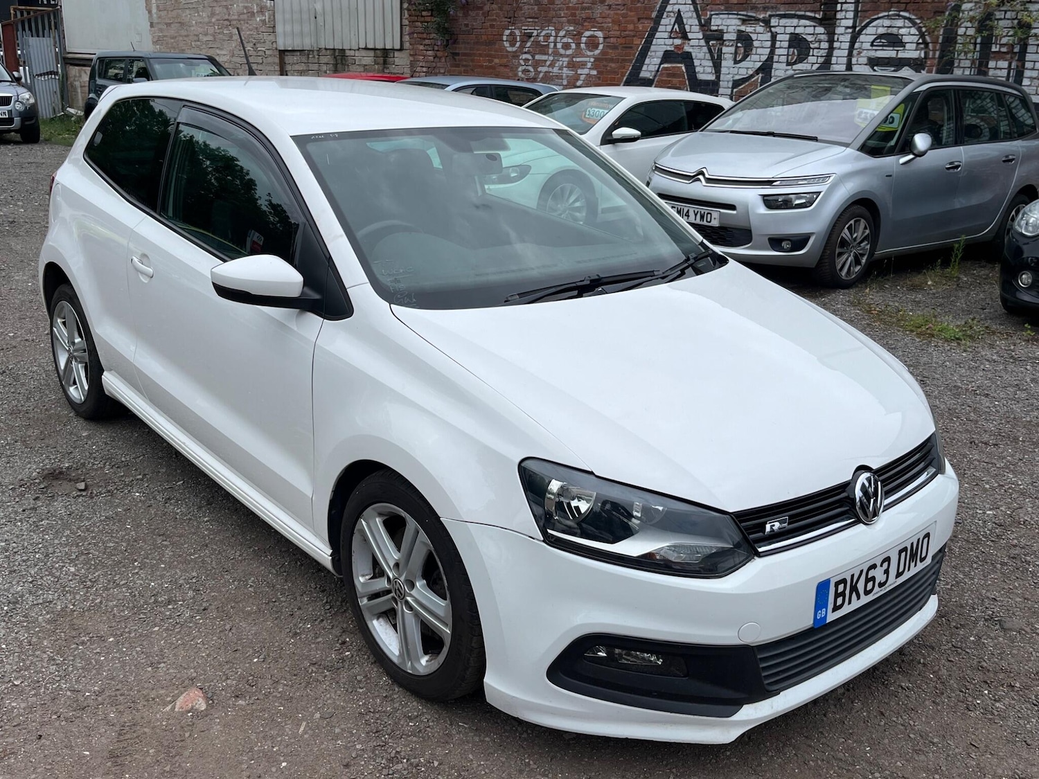 Used Volkswagen Polo 2013 for sale - 76408817: Photo 1