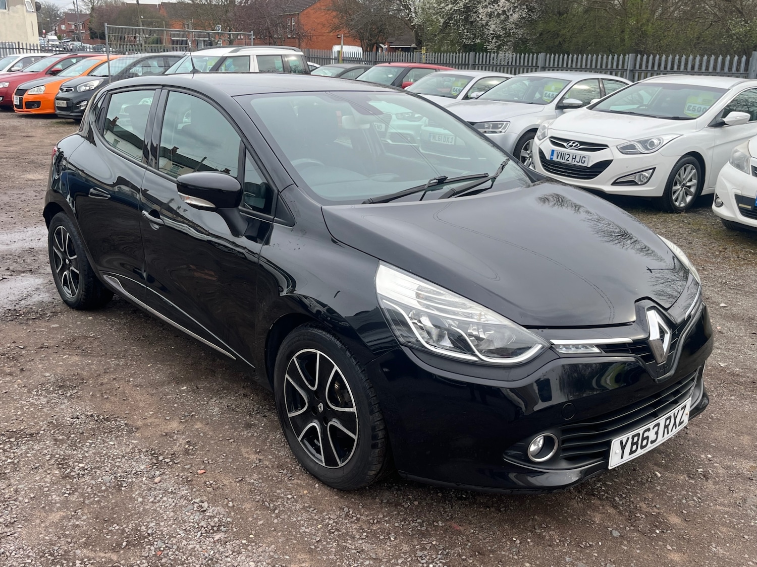 Used Renault Clio 2014 for sale - 76589182: Photo 3